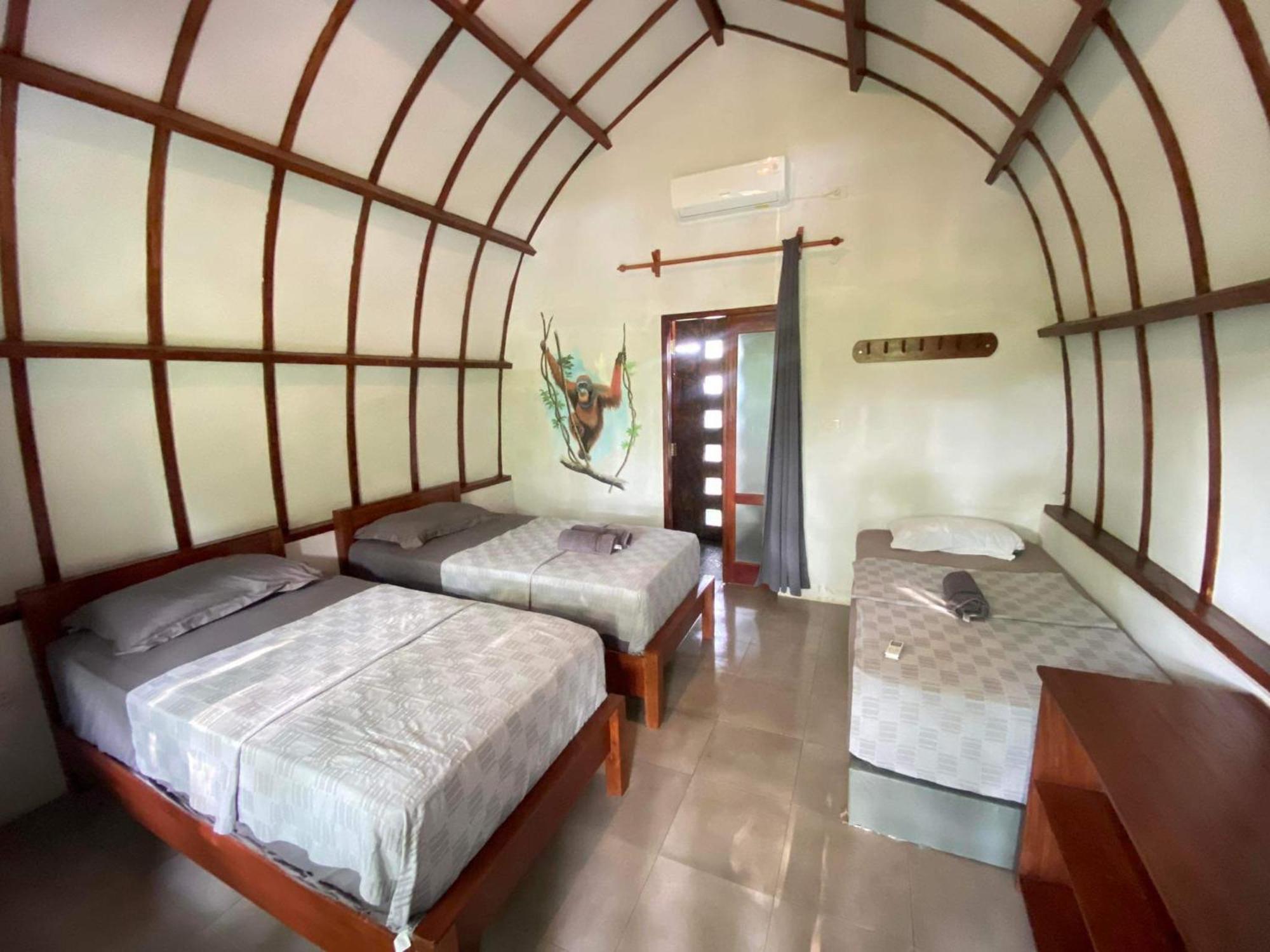 Gino'S Place - Guest House & Jungle Trekking Bukit Lawang Exterior foto